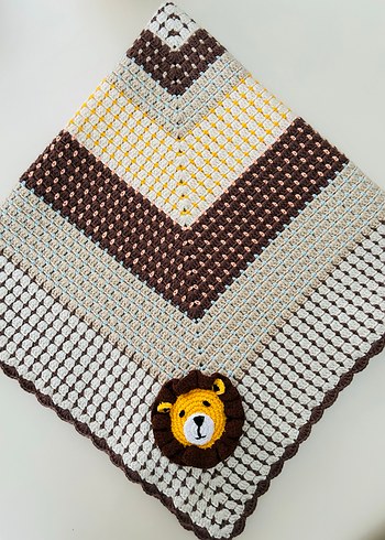 Desenli Kahverengi Örgü Çocuk Battaniyesi - Görsel 3