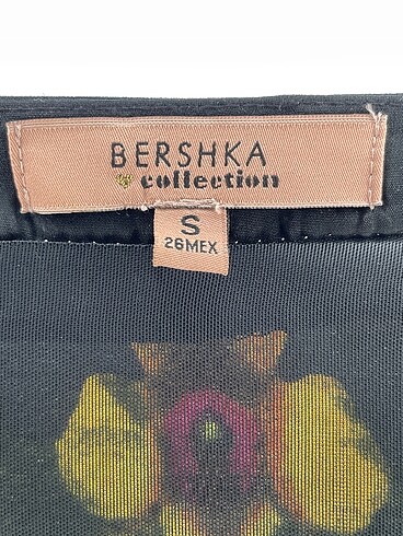 s Beden çeşitli Renk Bershka Kısa Elbise %70 İndirimli.