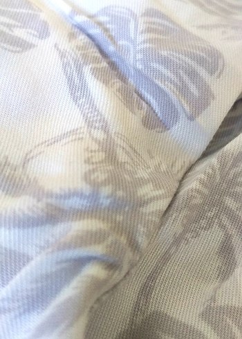 V Yaka Desenli Gri Gecelik Takımı - Görsel 5