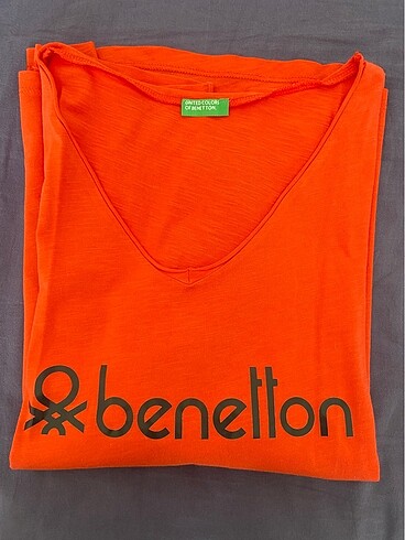 l Beden Benetton tişört