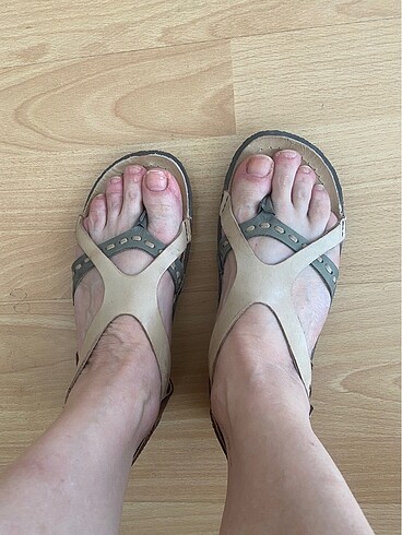 36 Beden Kickers sandalet