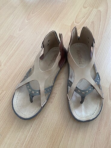 36 Beden camel Renk Kickers sandalet