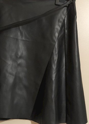 Siyah Deri Kemerli Mini anvelop Eteğ - Görsel 2