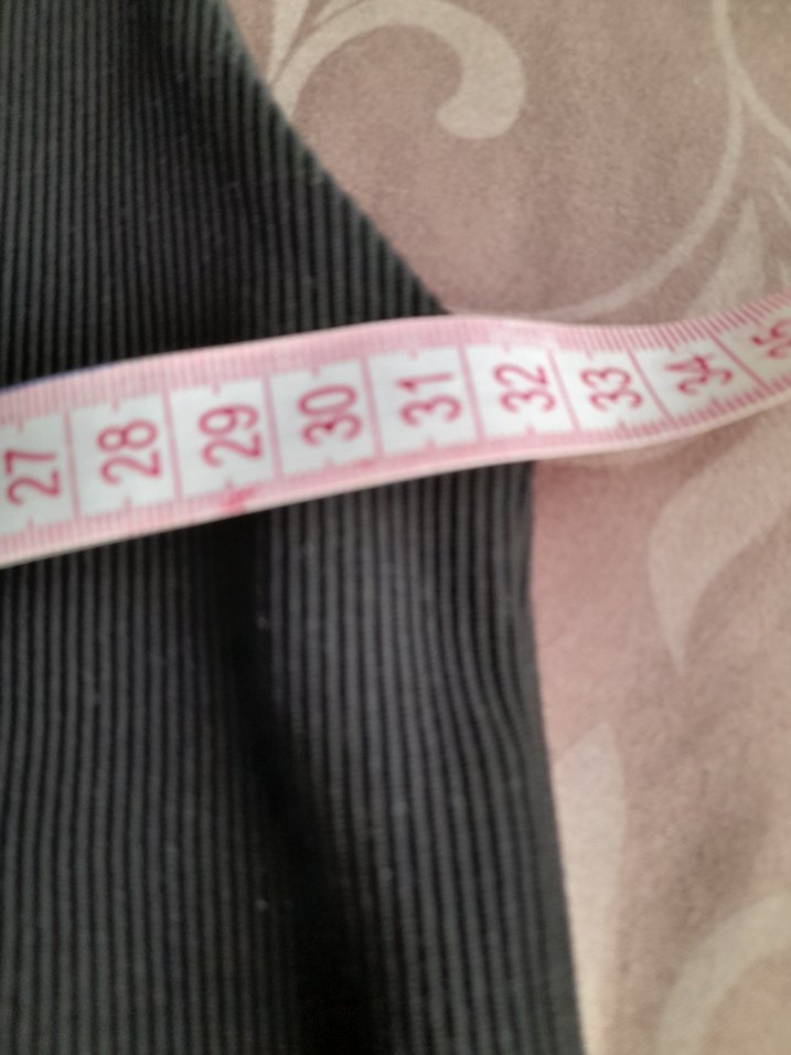 Siyah Pilili Kısa Kadın Atlet - Görsel 3