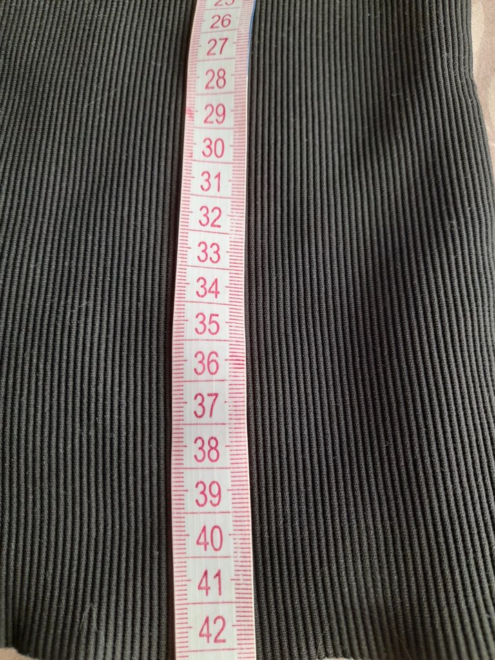 Siyah Pilili Kısa Kadın Atlet - Görsel 2