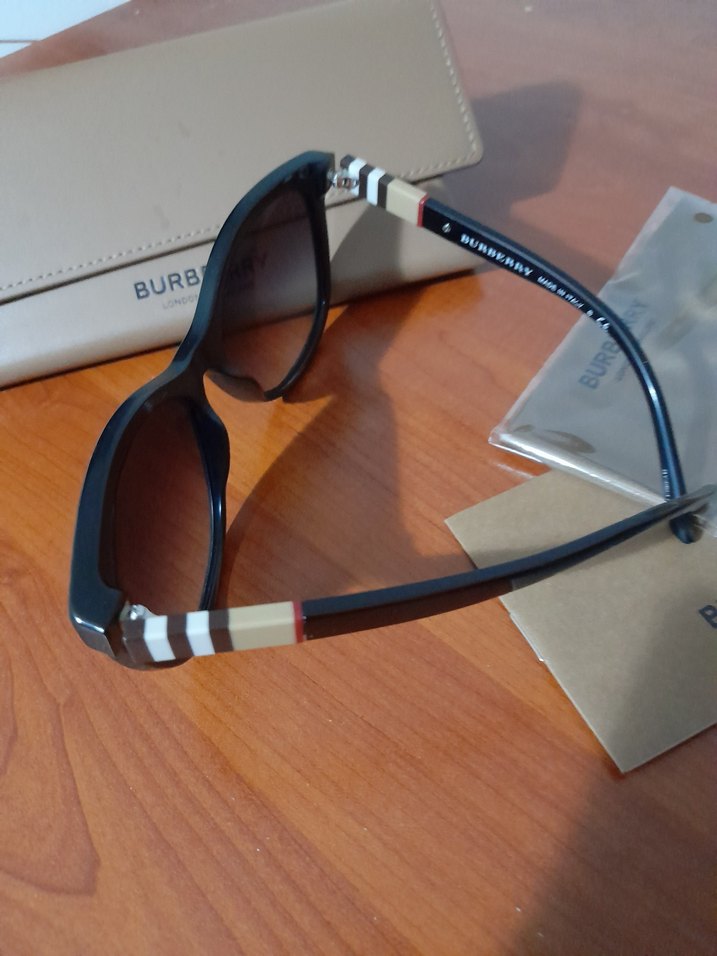 Burberry Parlak Gri Kadın Güneş Gözlüğü - Görsel 4