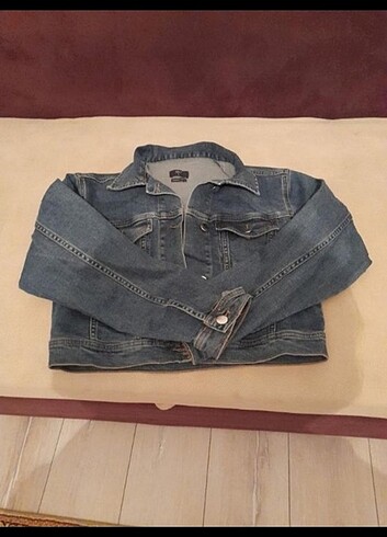 l Beden Xint crop Jean mont