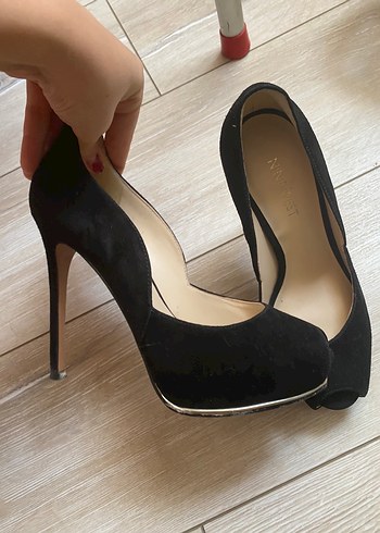 35 Beden Siyah Süet Stiletto Topuklu Kadın Ayakkabı
