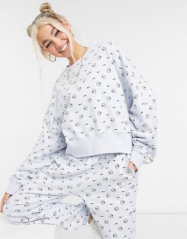 Nike Sweatshirt