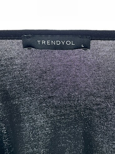 l Beden siyah Renk Trendyol & Milla T-shirt %70 İndirimli.