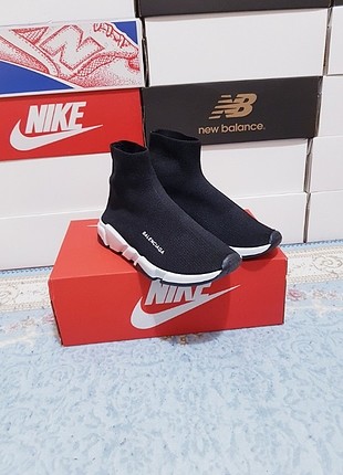 BALENCIAGA CORAP