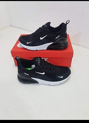 Nike NIKE AIR270