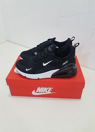 41 Beden NIKE AIR270