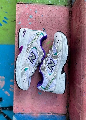 New Balance NEWBALANCE 530