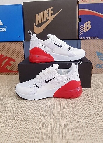 Nike NIKE AIR270