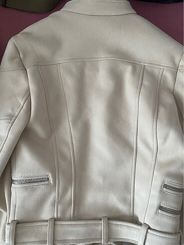 Zara Krem mont