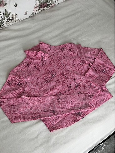 Pembe Bershka Crop