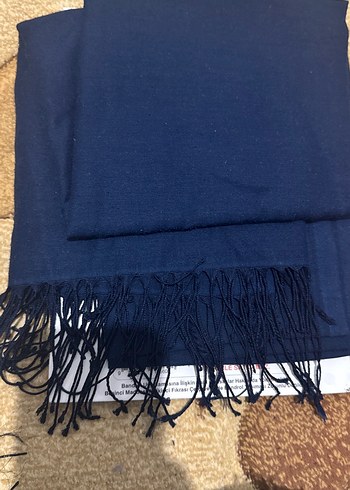 Kadın Lacivert Püsküllü İpek Şal - Görsel 2