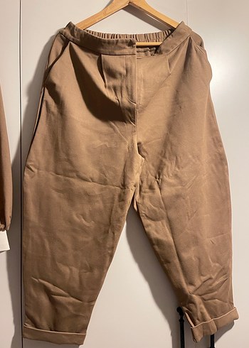 Bej Kadın Keten Rahat Kesim Pantolon
MAQ marka - Görsel 3