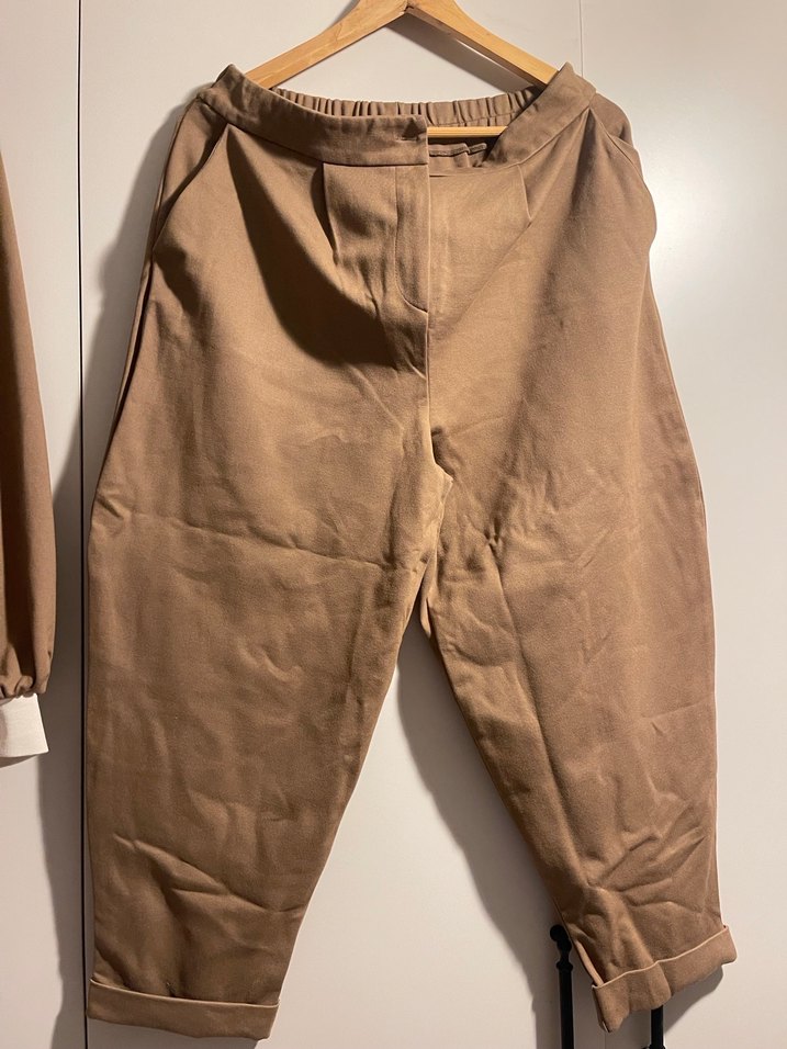 Bej Kadın Keten Rahat Kesim Pantolon
MAQ marka - Görsel 3