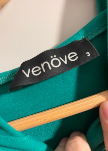 Kadın Yeşil Kapüşonlu Sweatshirt
VENÖVE takım - Görsel 7