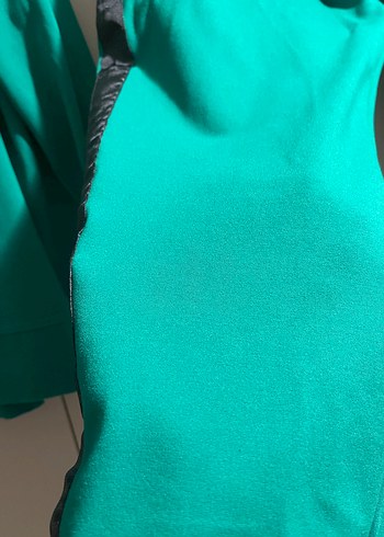 Kadın Yeşil Kapüşonlu Sweatshirt
VENÖVE takım - Görsel 4