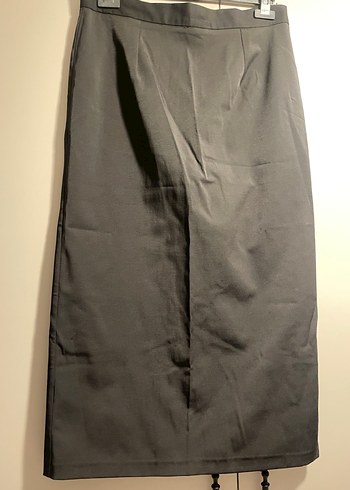 Kadın Siyah Uzun Dökümlü Saten Etek - Görsel 3