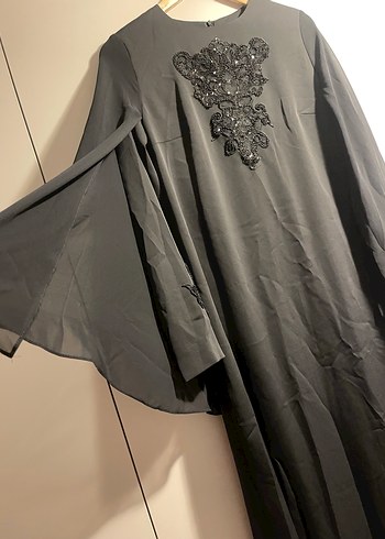 Uzun Siyah Nakışlı Gotik Elbise KAYRA marka - Görsel 2