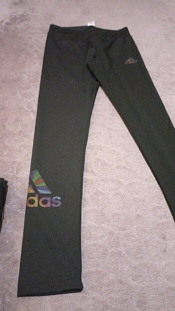 Adidas Tayt adidas