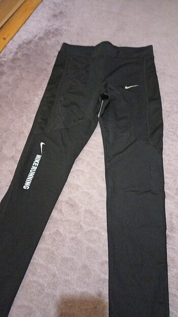Taty Nike 