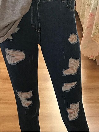 YIRTIK PANTOLON