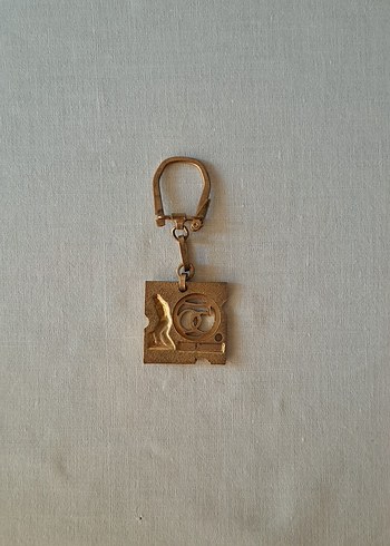 Kutusunda Eti Bank 50.Yıl Anahtarlık - Görsel 4