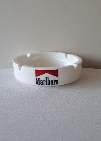 Diğer Opal  Marlboro Küllük Çap 15 Yükseklik 4.50 cm