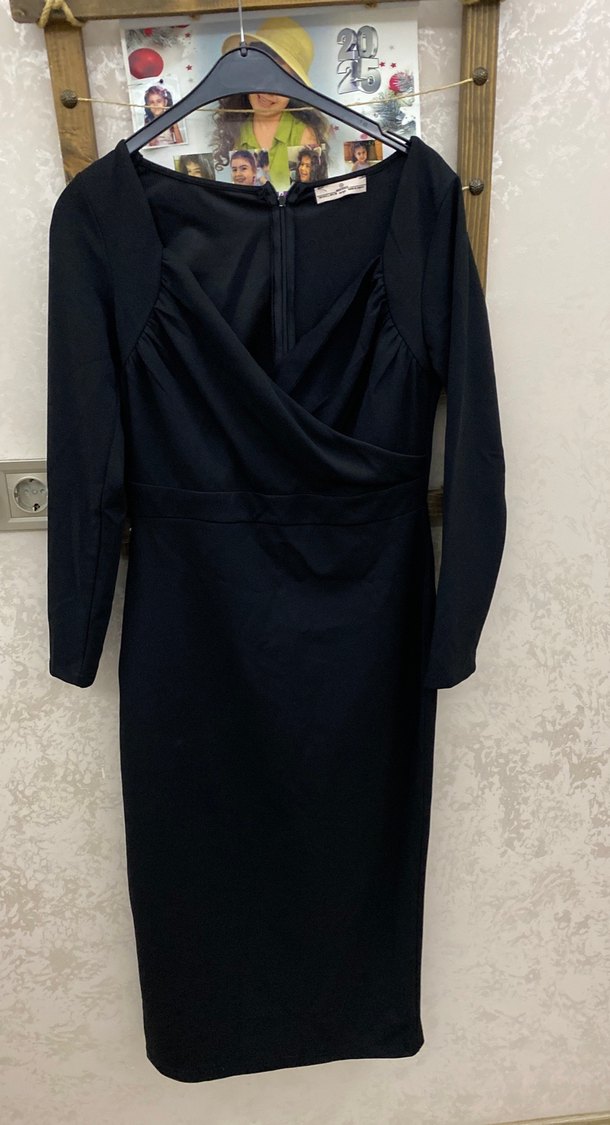 Siyah Uzun Kollu Drapeli V Yaka Abiye Elbise - Görsel 2