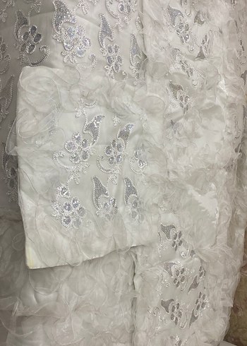 Gri İşlemeli Beyaz Yatak Örtüsü - Görsel 6