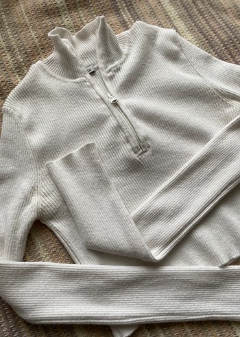 Beyaz Yarım Fermuarlı Triko Kazak - Görsel 2