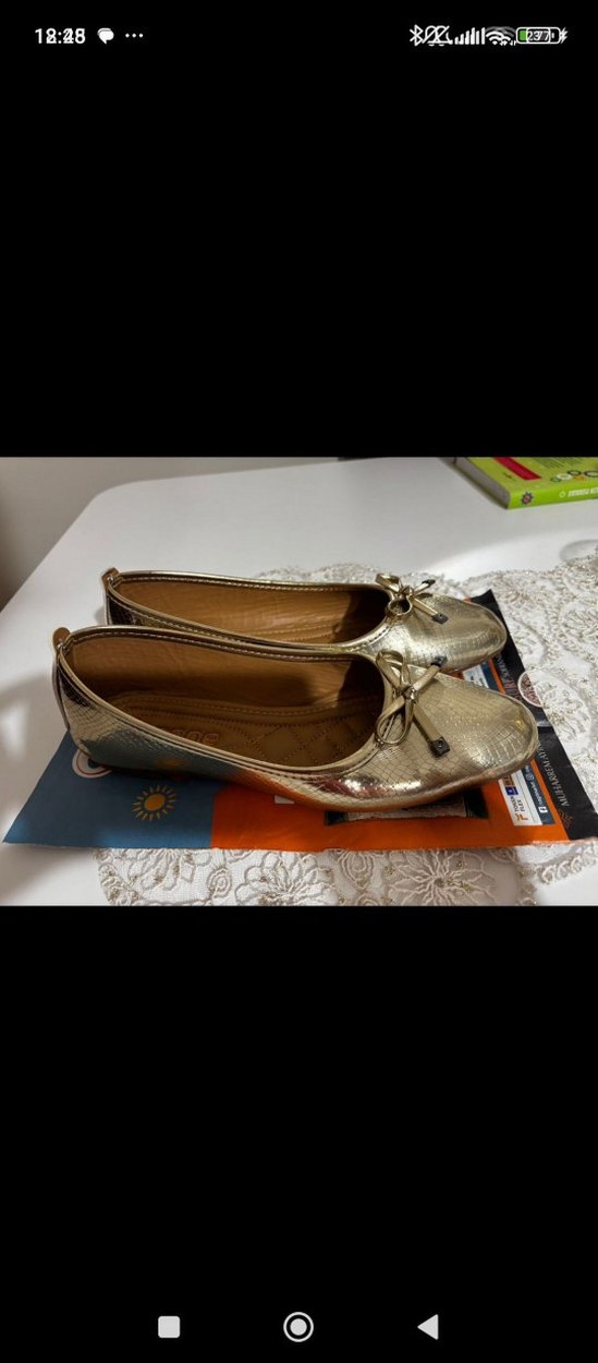 Altın Renkli Klasik Tokalı Kadın Babet capobe - Görsel 2