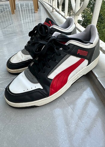 Kırmızı Siyah Puma Spor Ayakkabı