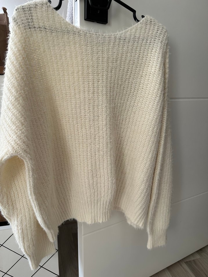 Beyaz Örgü Kadın Kazak - Görsel 2
