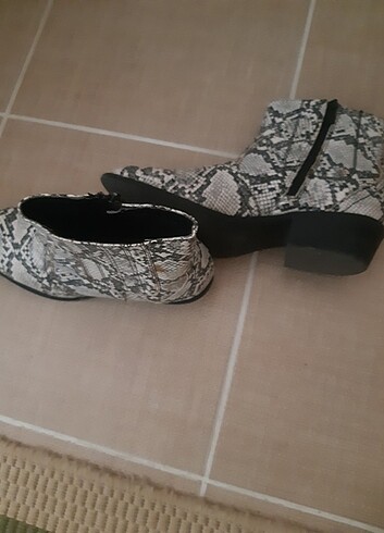 Deichmann 40 no bot