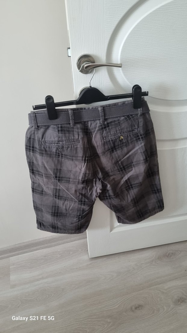 Gri Keten Kemerli Erkek Şort - Görsel 2