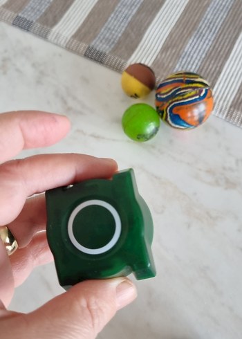 Renkli Dönen Toplar ve Oyuncaklar - Görsel 5