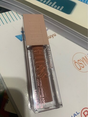 maybellıne lıfter gloss