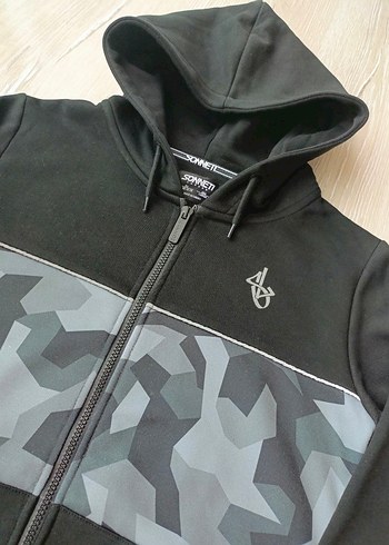 Kamuflaj Desenli Siyah Kapüşonlu Sweatshirt - Görsel 4