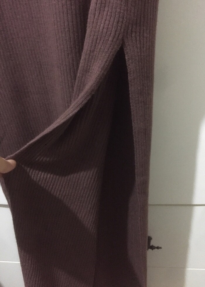 kahverengi uzun yırtmaçlı triko elbise - Görsel 2