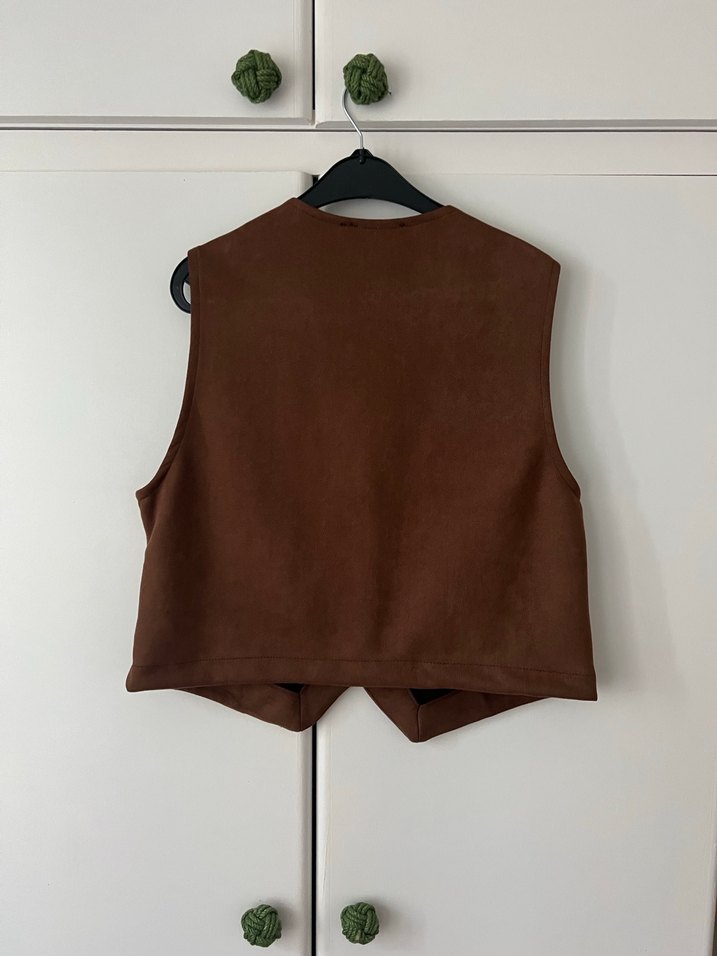 Düğmeli Kahverengi Süet Kadın Yelek - Görsel 3