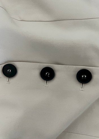 Bershka Düğmeli Ekru Straplez Bustiyer - Görsel 4