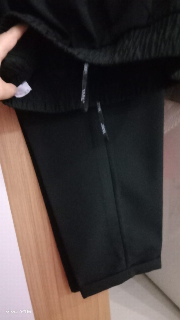 Siyah Fermuarlı pantalon - Görsel 3