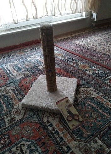 kedi tirmalama tahtasi
