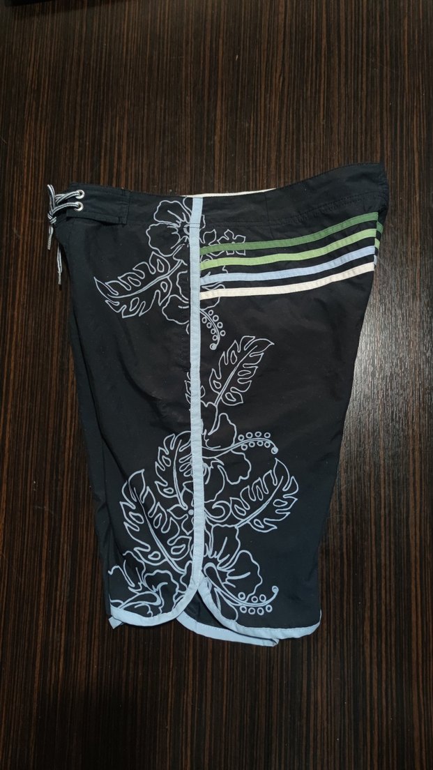 LC Waikiki Deniz Şortu - Görsel 4